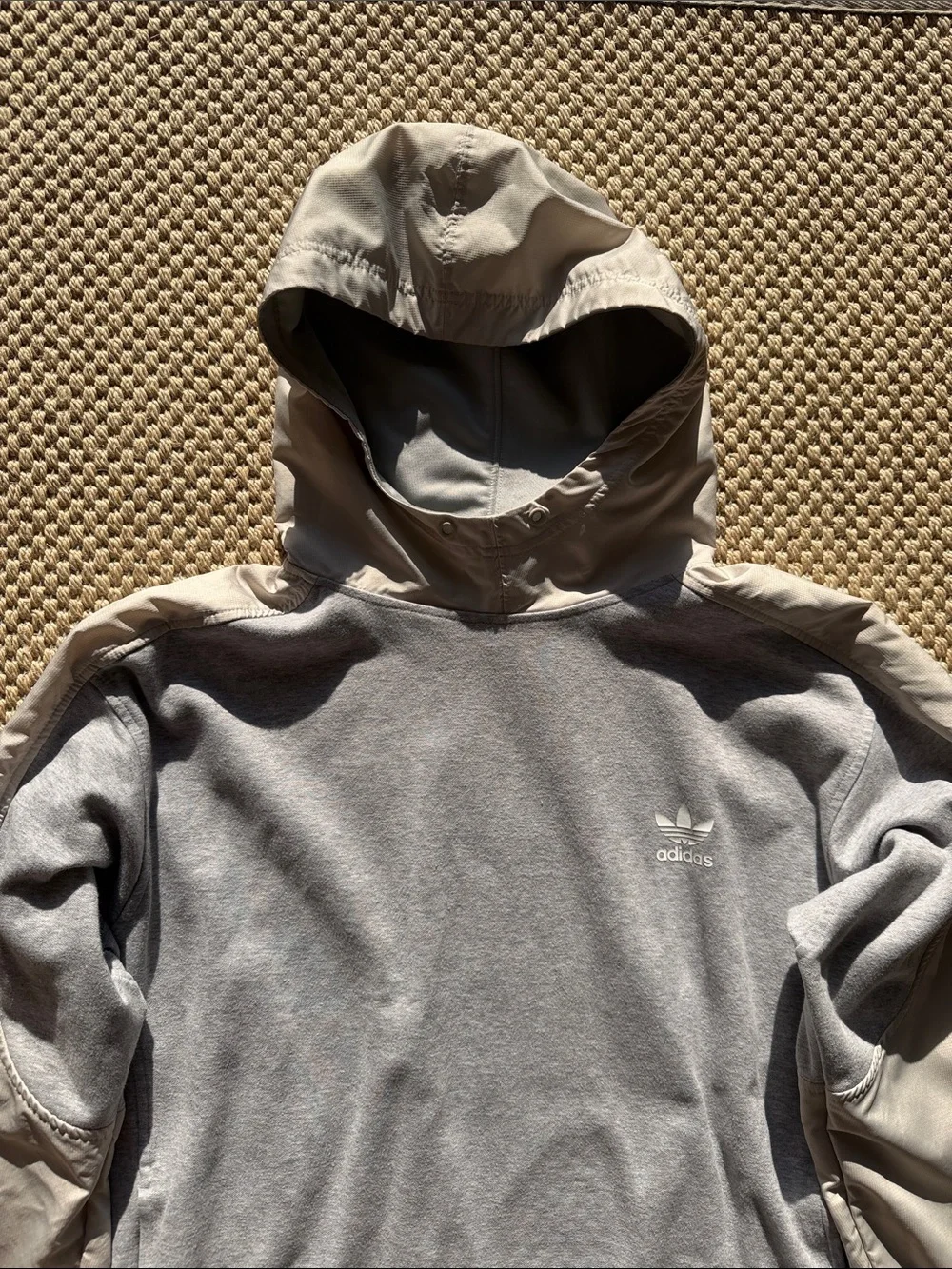 adidas Men’s Grey Hooded Pullover with Light Tan Sleeve Panels size large